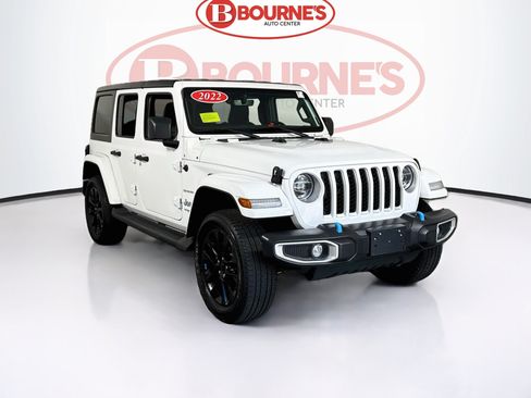 Used 2022 Jeep Wrangler Unlimited Sahara w/ Cold Weather Group AWD/4WD image 1