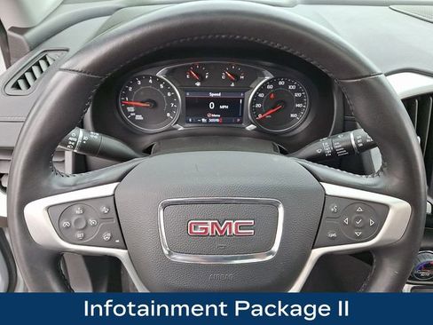 Used 2022 GMC Terrain SLT w/ Infotainment Package II AWD/4WD image 4