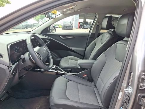 Certified 2023 Kia Niro Wind FWD image 15