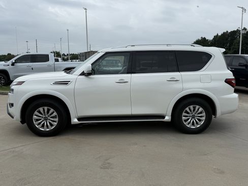 Used 2024 Nissan Armada SV RWD image 8