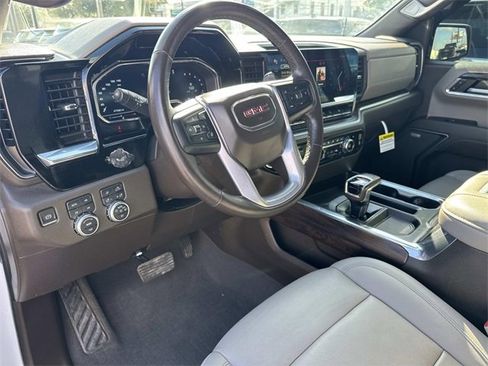 Used 2022 GMC Sierra 1500 SLT image 24