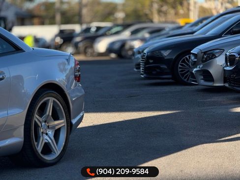 Used 2009 Mercedes-Benz SL 550 image 2