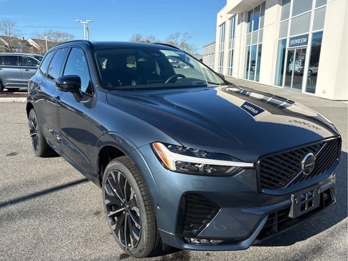 New 2026 Volvo XC60 B5 Ultra w/ Protection Package Premier image 7
