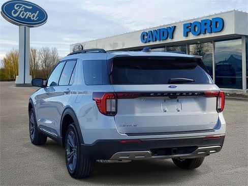 New 2025 Ford Explorer Active w/ Active Comfort Package image 3