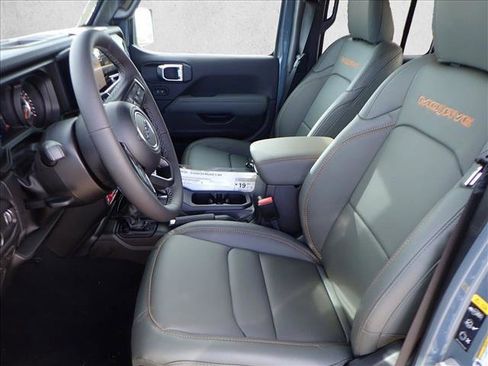 New 2026 Jeep Gladiator Mojave image 10