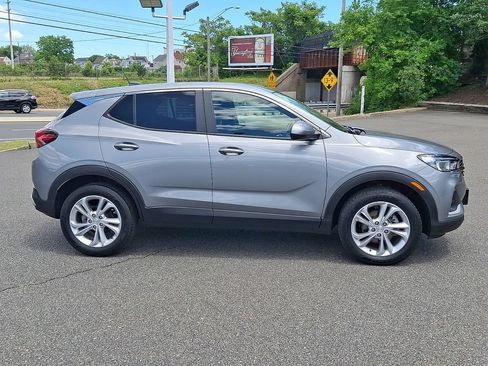 Used 2023 Buick Encore GX Preferred w/ Cold Weather Comfort Package AWD/4WD image 10