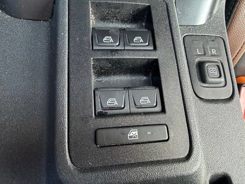 Used 2024 Ford Bronco Outer Banks w/ Sasquatch Package AWD/4WD image 31