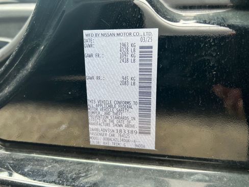 Used 2025 Nissan Altima 2.5 SV FWD image 29