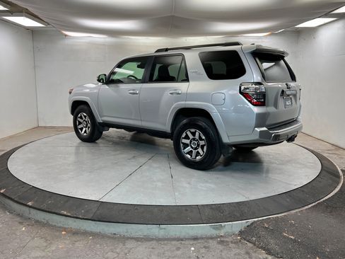 Used 2021 Toyota 4Runner TRD Off-Road Premium image 3