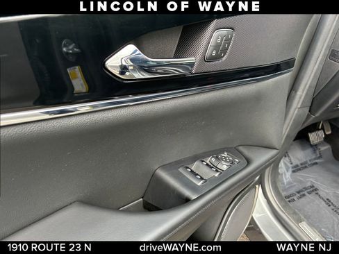 Certified 2022 Lincoln Nautilus Reserve AWD/4WD image 14