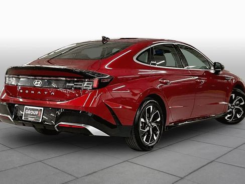 Used 2025 Hyundai Sonata SEL FWD image 13