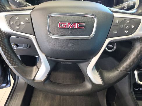 Used 2024 GMC Terrain SLE w/ LPO, Floor Liner Package FWD image 19