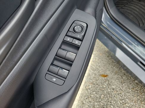 New 2026 Toyota Prius SE image 15