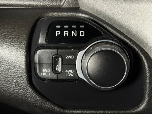 Used 2019 RAM 1500 Tradesman AWD/4WD image 31