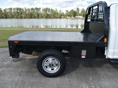 Used 2019 Ford F250 XL w/ Power Equipment Group image 4