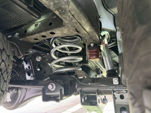 Used 2025 Toyota Tacoma TRD Off-Road image 28