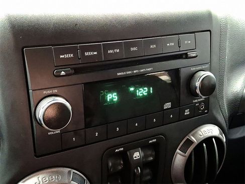 Certified 2018 Jeep Wrangler Unlimited Sport S image 14