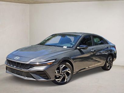 New 2025 Hyundai Elantra SEL