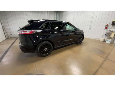 Used 2020 Ford Edge ST-Line image 8