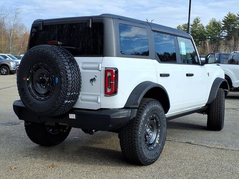 New 2025 Ford Bronco Badlands image 5