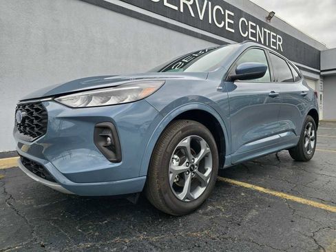 Used 2023 Ford Escape ST-Line Select image 10