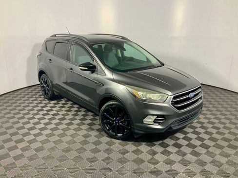 Used 2017 Ford Escape Titanium AWD/4WD image 3