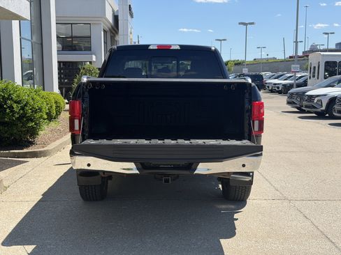 Used 2019 Ford F150 Lariat w/ Equipment Group 502A Luxury AWD/4WD image 10