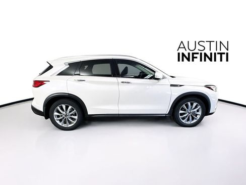 Certified 2022 INFINITI QX50 Essential FWD image 10