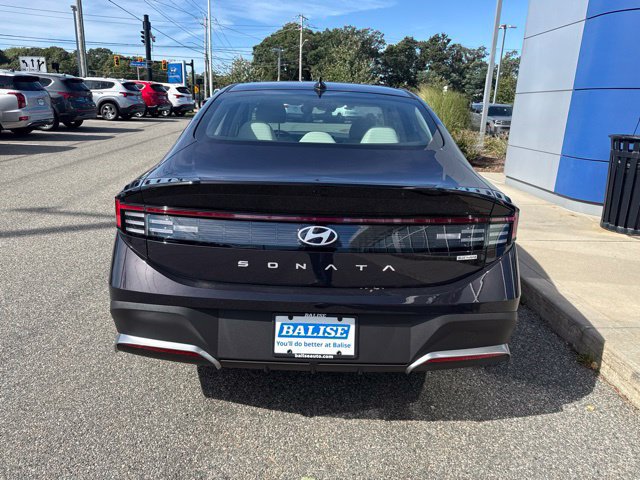 New 2026 Hyundai Sonata Blue FWD image 5