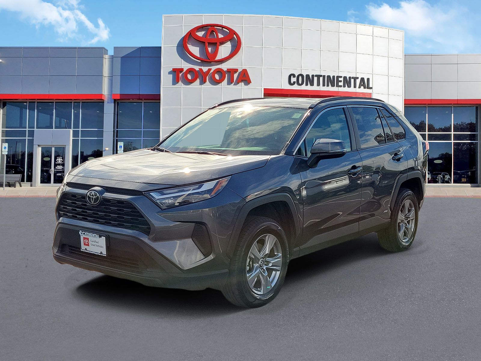 Certified 2025 Toyota RAV4 XLE AWD/4WD image 3