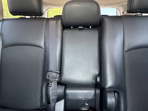 Used 2015 Dodge Journey Crossroad w/ Flexible Seating Group FWD image 12