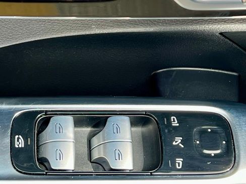 Certified 2023 Mercedes-Benz C 300 4MATIC Sedan image 23