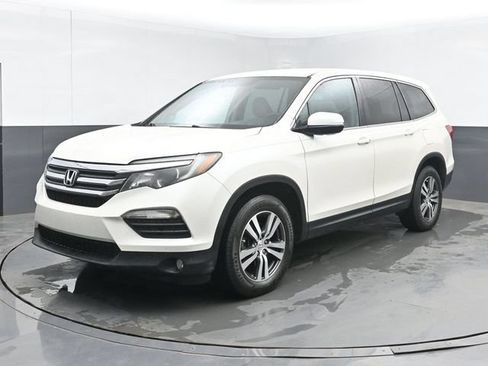 Used 2016 Honda Pilot EX image 5