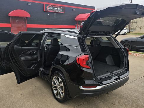 Used 2021 GMC Terrain SLT image 18