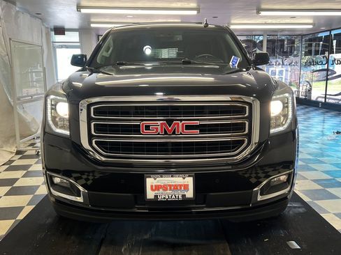 Used 2019 GMC Yukon SLT AWD/4WD image 2