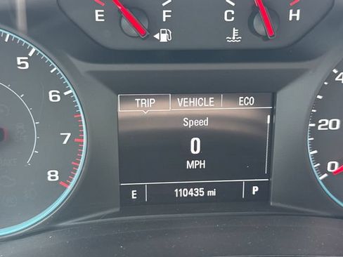 Used 2018 Chevrolet Traverse LS FWD image 16