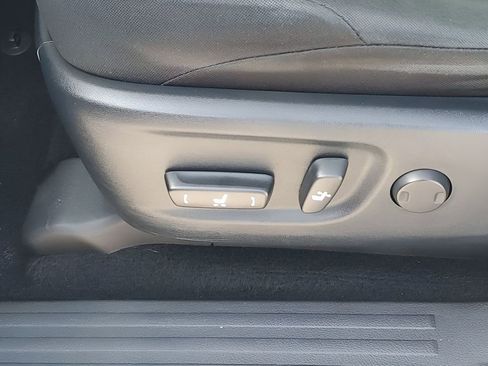 Used 2018 Toyota 4Runner SR5 image 29