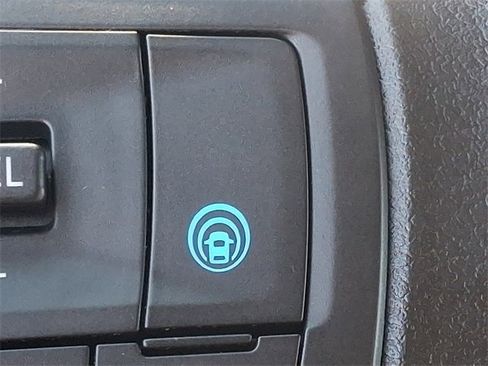 Used 2022 Nissan Rogue SV image 26