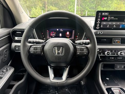 New 2026 Honda Pilot Touring image 19