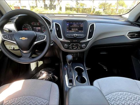 Used 2023 Chevrolet Equinox LS FWD image 15