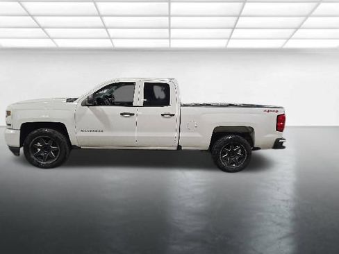 Used 2016 Chevrolet Silverado 1500 Custom w/ Custom Convenience Package AWD/4WD image 8