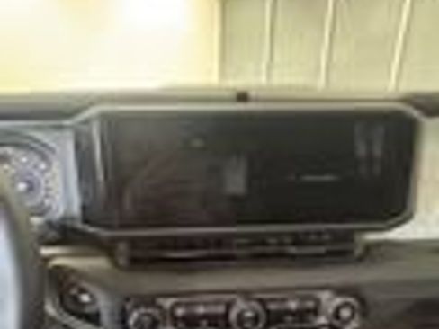Used 2024 Jeep Wrangler Unlimited Sahara w/ Safety Group AWD/4WD image 23