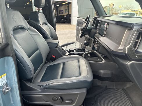 Used 2023 Ford Bronco Outer Banks w/ Sasquatch Package image 29