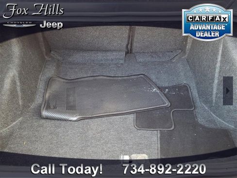 Used 2023 Dodge Challenger SXT w/ Blacktop Package image 10