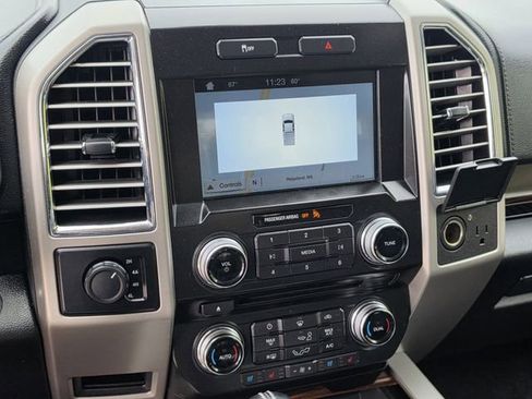 Used 2016 Ford F150 Lariat w/ Equipment Group 502A Luxury image 12