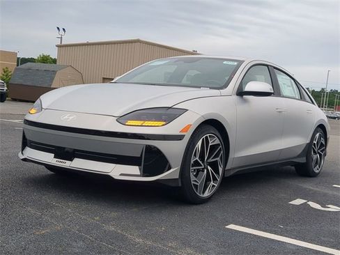 New 2025 Hyundai Ioniq 6 SEL image 7