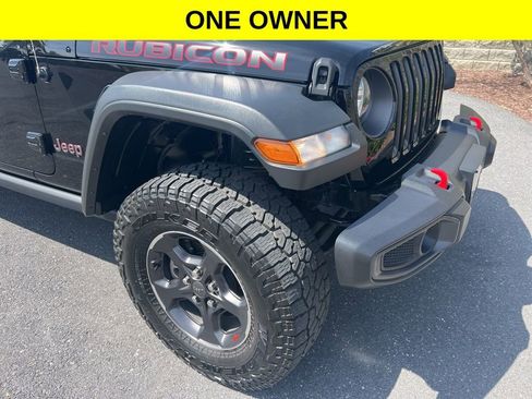 Used 2023 Jeep Gladiator Rubicon w/ Cold Weather Group AWD/4WD image 4