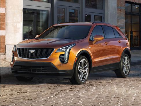 Certified 2023 Cadillac XT4 Premium Luxury w/ Cold Weather Package AWD/4WD image 1
