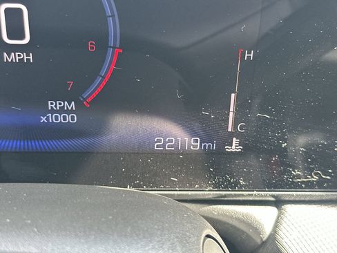Used 2024 Chevrolet TrailBlazer LT w/ LT Cold Weather Package FWD image 24