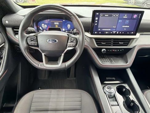 Used 2025 Ford Explorer ST-Line w/ Premium Package RWD image 27